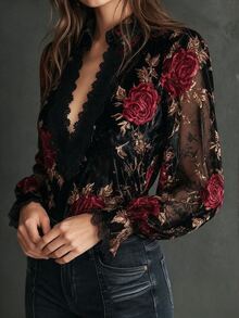 LUMIGAL Vintage Lace Embroidered Velvet Rose Print Lantern Sleeve Blouse - Red and Black - View 4