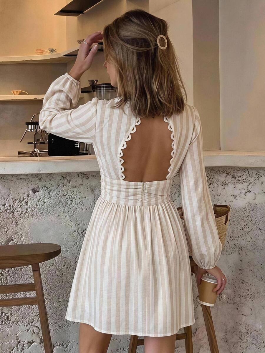 Serisse Striped Print Guipure Lace Trim Backless Ruched Waist Short Dress - Blue - View 1