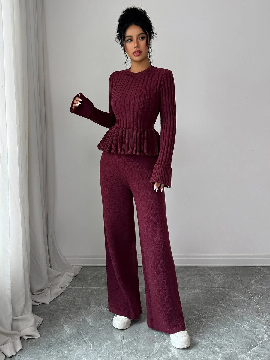 Elenzga Atasan Sweater Wanita Model A-Line Pas Badan dengan Hiasan Rumbai di Bagian Bawah, Dipadukan dengan Celana Sweater Rajut Elegan - Burgundy - View 1