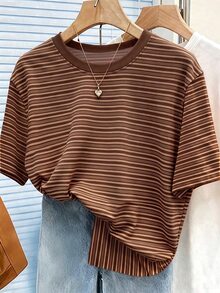 Resyla Vintage Colorful Wide Striped Women's Short Sleeve T-Shirt, Summer Casual Round Neck Top - Multicolor - View 3