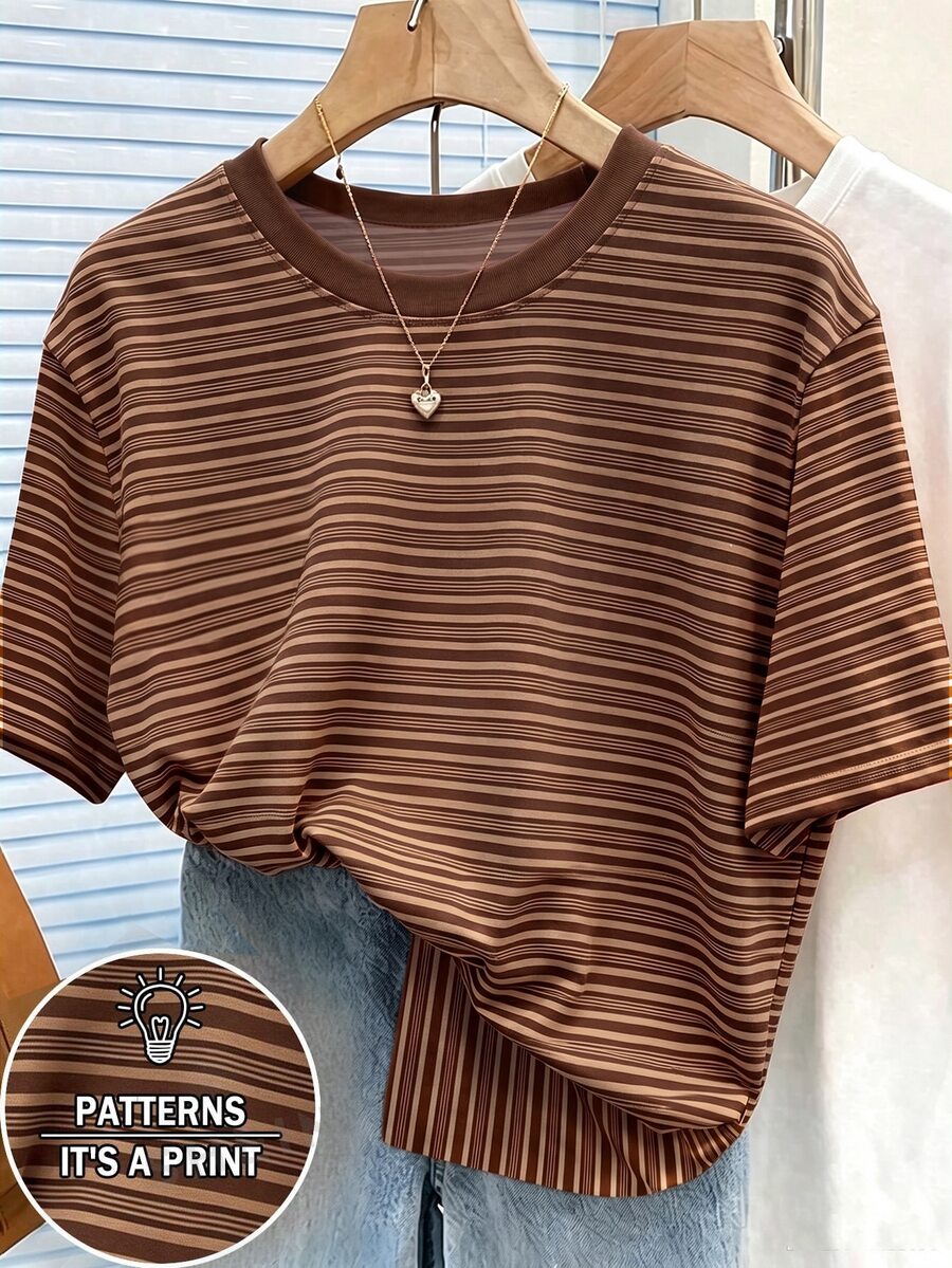 Resyla Vintage Colorful Wide Striped Women's Short Sleeve T-Shirt, Summer Casual Round Neck Top - Multicolor - View 1