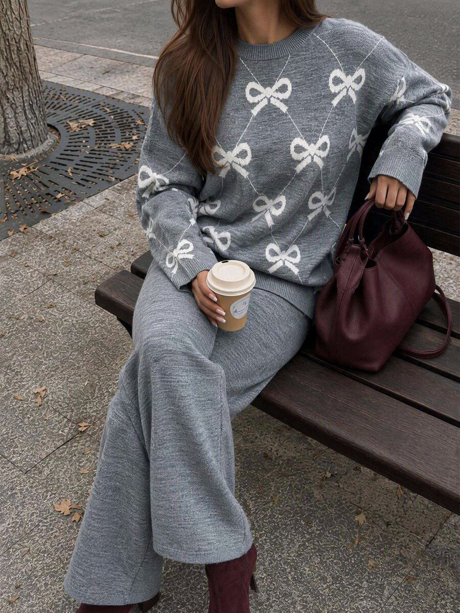 SHEIN Soft Girl Cute Jacquard Bow Pattern Relaxed Knit Co-Ord Set