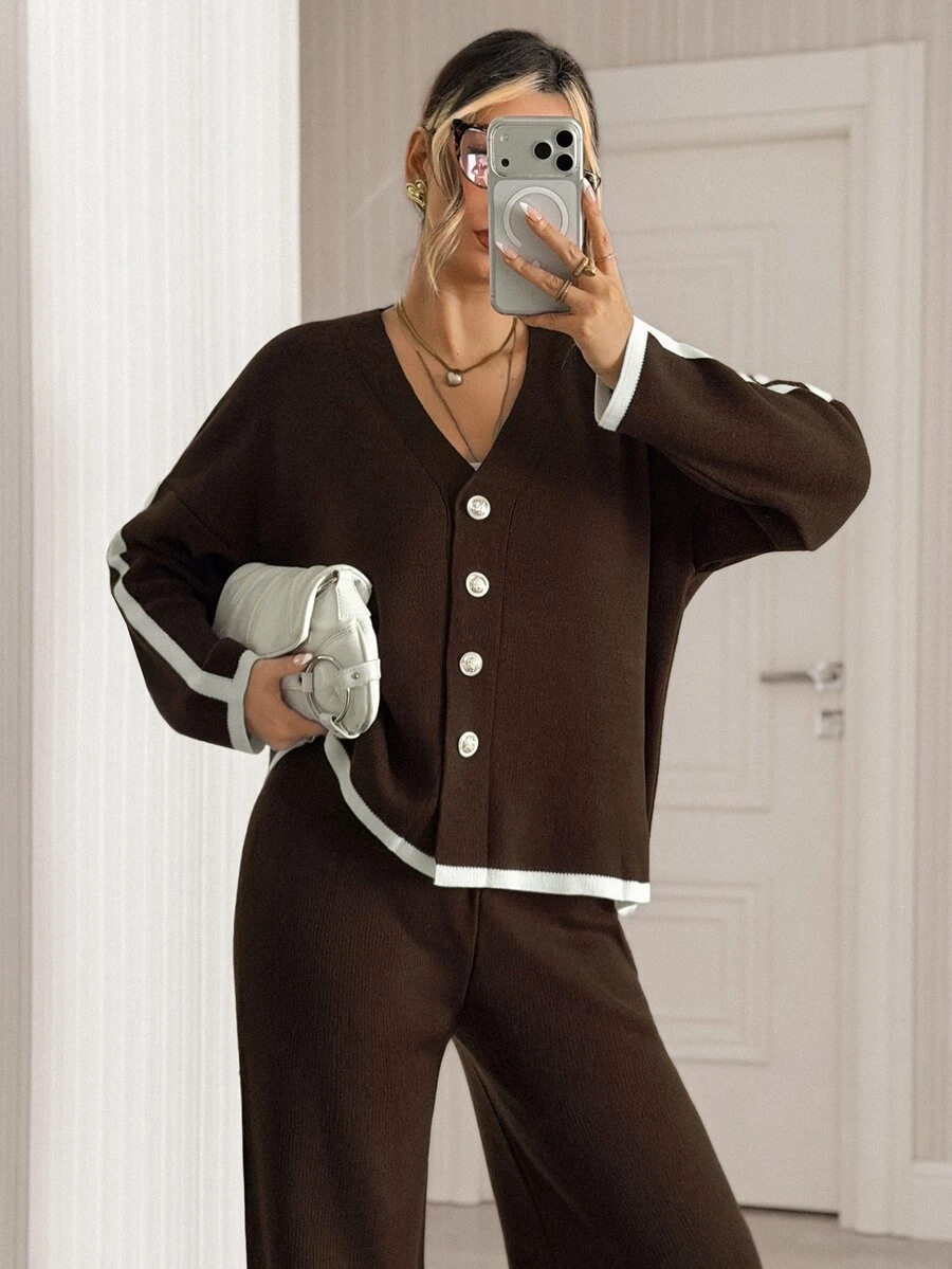 SHEIN Solid Contrast Trim V Neck Button Front Knit Top & High Waist Wide Leg Lounge Pants Co-Ord - بني - مشاهدة 1