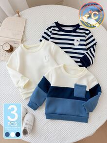 SHEIN 3件組男嬰運動衫套頭衫 學院風可愛海軍藍條紋拼色字母貼布 長袖圓領加厚上衣 冬季秋季學校假期穿搭 - 藍色 - 查看 3