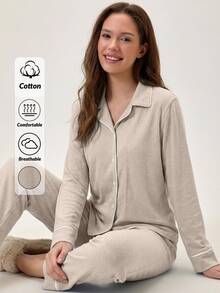 SHEIN طقم بيجامة كلاسيكي بأزرار أمامية مقاس صغير – ملابس علوية ناعم بأكمام طويلة وبنطلون مريح بساق مستقيمة ملابس منزلية - بيج - مشاهدة 4