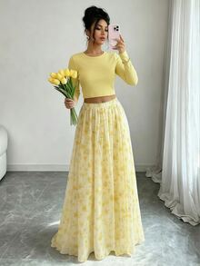 GlowEve 柔軟活力圓領長袖上衣與花卉印花長裙兩件套 - 鵝黃色 - 查看 5