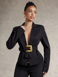 Silquee Blazer lengan panjang berukuran besar ini memiliki kancing logam hitam besar dan detail dekoratif metalik, menjadikannya sempurna untuk pesta, acara sosial, dan lainnya. - Hitam - View 8