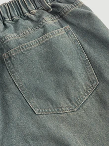 SHEIN CURVE+ Plus Size Fashion Button Pocket Loose Fit Denim Jeans - Blue - View 4