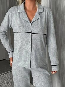 SHEIN طقم بيجامة كاجوال بلون موحد مع خطوط متباينة وأزرار أمامية - رمادي - مشاهدة 5