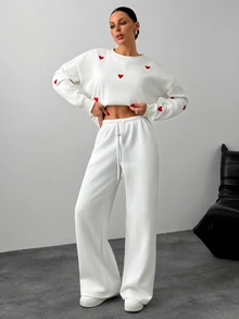 RiviMae Women's Oversized Sweatshirt, Heart Embroidered Crew Neck Pullover, Casual Fall Winter Streetwear - White - View 7