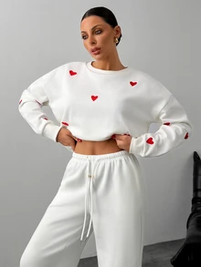 RiviMae Women's Oversized Sweatshirt, Heart Embroidered Crew Neck Pullover, Casual Fall Winter Streetwear - White - View 4