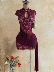 Soleia Floral Lace Keyhole Neck Draped Side Bodycon Mini Dress - Red - View 9
