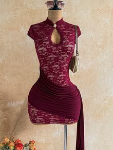 Soleia Floral Lace Keyhole Neck Draped Side Bodycon Mini Dress - Red - View 3