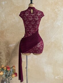 Soleia Floral Lace Keyhole Neck Draped Side Bodycon Mini Dress - Red - View 2