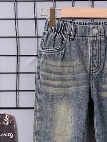 SHEIN Genkimix Kids 男童牛仔長褲，幾何口袋鈕扣設計，直筒長腿修身版型，中洗藍色，適合生日派對、秋冬穿著 - 中等水洗藍 - 查看 7