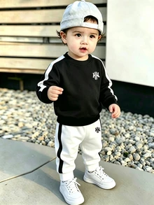 1套春夏/秋冬新款男童休閒套裝，酷炫拼色長袖圓領上衣+長褲組合，精緻馬術印花增添質感，春秋冬全季節穿搭！時尚休閒百搭，適合日常、出遊、校園、假期等多種場合，拍照好看，多穿搭，高價值男童服飾，也適合作為禮物 - 彩色 - 查看 5