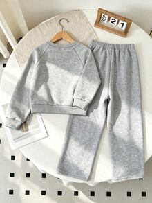 SHEIN Elladie kids Casuvi 童裝灰色英文印花針織套頭衛衣與寬腿褲套裝，秋冬運動套裝，秋冬日常穿搭 - 灰色 - 查看 2