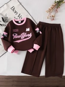 SHEIN Elladie kids 女童休閒時尚 Academy California Digital 23 圖案長袖衛衣與咖啡棕色長褲 2 件套，秋冬大學風圓領長袖休閒衛衣套裝 - 咖啡棕 - 查看 8