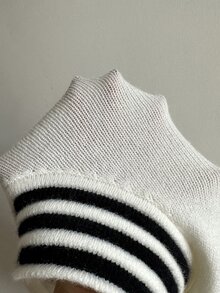 Aloruh Sweater Pullover Lengan Panjang Wanita Motif Garis-Garis dan Blok Warna - Hitam dan Putih - View 9