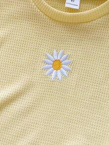 SHEIN Playful Pals 返校季女童休閒可愛圓領標準肩彩色波點彩虹印花T恤與純色牛仔裙短褲套裝，夏季 - 黃色 - 查看 9