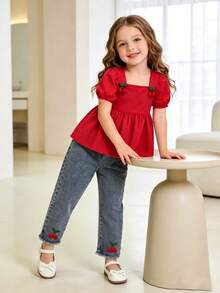 SHEIN Genkimix Kids 少女 2件組休閒可愛黃白格紋襯衫 T-shirt 寬鬆版型搭配復古中藍色水洗毛邊 3D 黃色花朵修身錐形牛仔褲 柔軟舒適面料街頭風時尚百搭套裝 - 紅色 - 查看 3