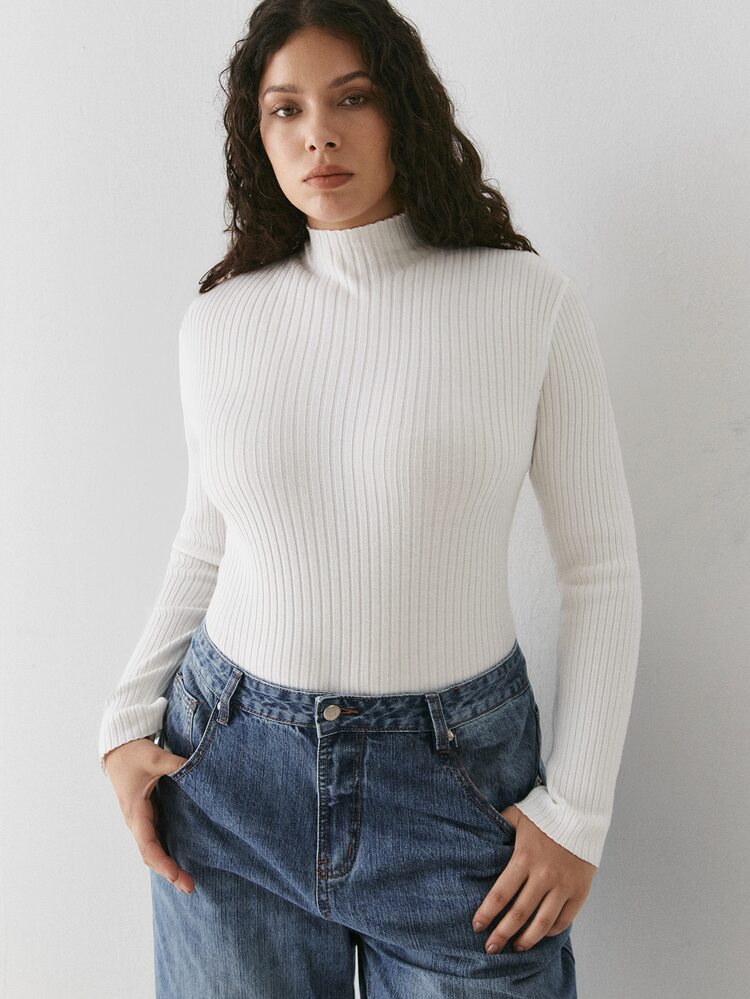 YARNWELL Sweater Dalaman Wanita Ukuran Besar Warna Polos Kerah Tinggi Lengan Panjang untuk Musim Gugur - Putih - View 3