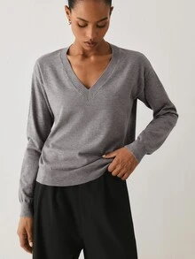 YARNWELL Atasan Rajut Kasual Serbaguna Wanita Warna Polos dengan Leher V untuk Sehari-hari - Grey - View 7