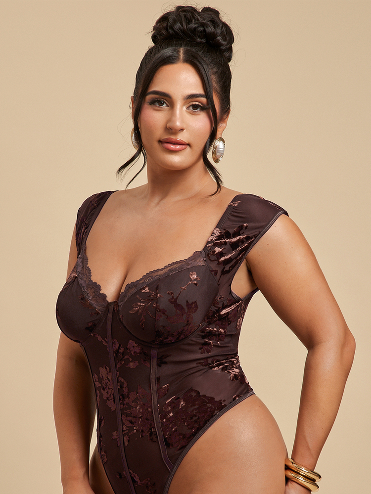SHEIN BAE CURVE Plus Size Women Luxurious Women's Floral Velvet Bodysuit Brown Lingerie Teddy With Sweetheart Neckline And Delicate Upper Bust Lace - Coffee Brown - View 4