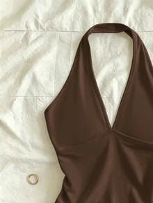 Trelyra 女款純色極簡百搭掛脖上衣，適合日常穿著、約會與度假 - 棕色 - 查看 4