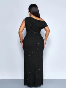 SOLERSUN Plus Size Asymmetrical Neckline, Sequined Textured Fabric, Metal Buckle Decor And Slit Long Dress - Black - View 2