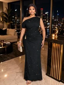 SOLERSUN Plus Size Asymmetrical Neckline, Sequined Textured Fabric, Metal Buckle Decor And Slit Long Dress - Black - View 1