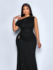SOLERSUN Plus Size Asymmetrical Neckline, Sequined Textured Fabric, Metal Buckle Decor And Slit Long Dress - Black - View 6