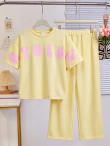 SHEIN 女童休閒美式嬰兒T恤與寬腿褲套裝，白色/彩色，粉色字母印花大尺寸T恤，寬鬆，Y2K 7歲生日夏季款 - 黃色 - 查看 5