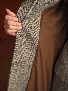 MOTF PREMIUM WOMEN'S AUTUMN/WINTER LAPEL HERRINGBONE SEQUIN WAIST-CINCHING SINGLE-BREASTED WOOL OVERCOAT - Brown - View 8