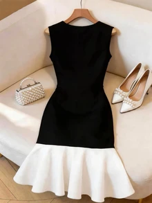 GlowEve Modisch neue elegante ärmelloser Sommer Taille gerafft kurzes Farbblock Kragen Perlen Dekor Frauen Mini Kleid - Schwarz - Übersicht 2
