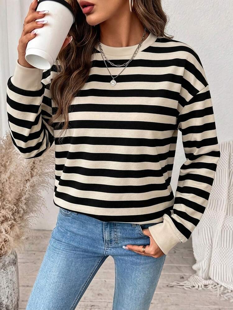 SHEIN LUNE Women's Sweatshirt, Casual Minimalist Sporty Streetwear Versatile Party Gathering Airport Outfit Y2K Tops, Women's Autumn Clothing, Autumn Outfit, Women's Commute Outfit, All-Match Top, Outing Outfit, Airport Outfit - White - View 4