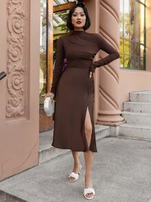 micahgianneli 2026春夏新款咖啡色不對稱抓皺領基本款長袖女式襯衫，極簡都市商務休閒風，適合辦公室、外出、派對與聚會 - 咖啡棕 - 查看 6