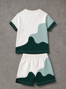 SHEIN 男嬰 6個月-3歲 幾何圖案針織圓領短袖T恤與短褲套裝，多色夏季休閒街頭風幼童服飾，男童夏季套裝 男童服飾 嬰兒休閒套裝 男嬰服飾 兒童針織夏季服飾 - 彩色 - 查看 3