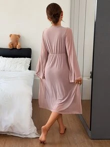 DAZY Gaun Rumah/Tidur Kasual Wanita Model V-Neck dengan Patchwork Renda untuk Musim Gugur - Berwarna merah muda - View 2