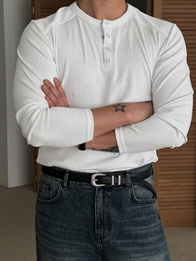 DAZY 男士紋理布料純色基礎款微鬆半開扣T恤，春秋款 - 白色 - 查看 5
