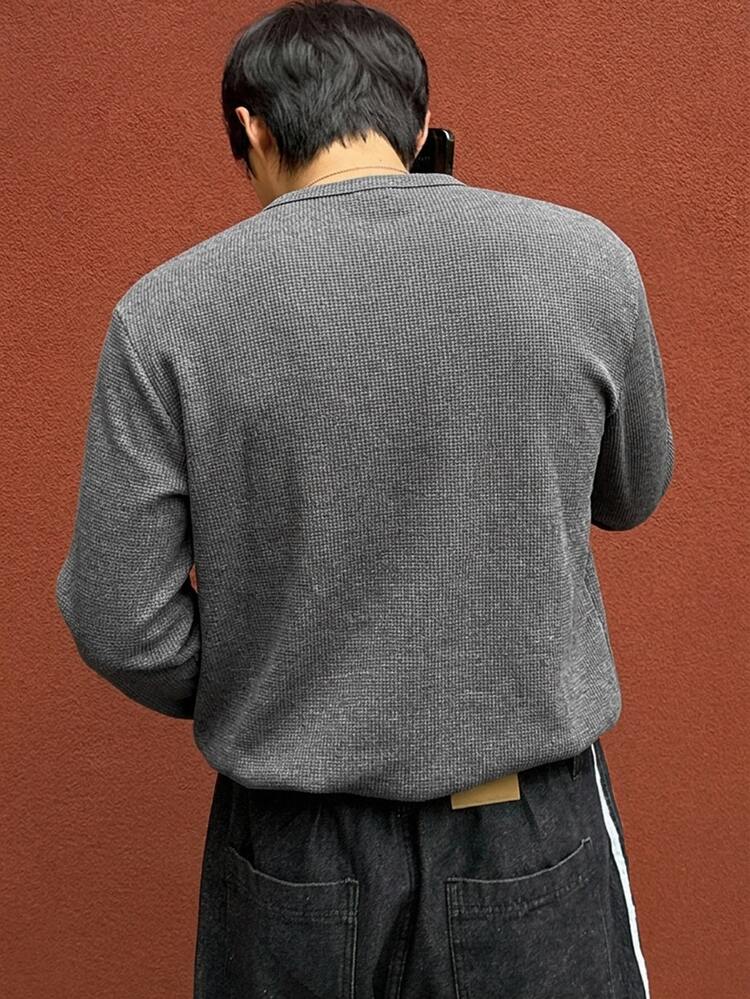 DAZY Men's Textured Fabric Solid Color Basic Half-Placket T-Shirt - Grey - View 2