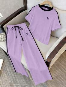 EMERY ROSE 2pcs/Set Women's Fashion Round Neck Embroidered Print Contrast Trim T-Shirt, Casual Elastic Waist Side Pocket Embroidered Wide Leg Pants Set - Multicolor - View 5