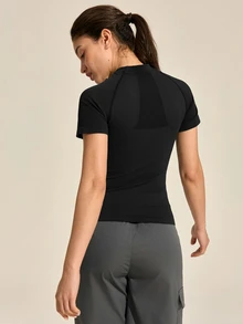 Exploreva Exploreva Solid Color Short Sleeve Fitted Athletic Outdoor T-Shirt - Black - View 5