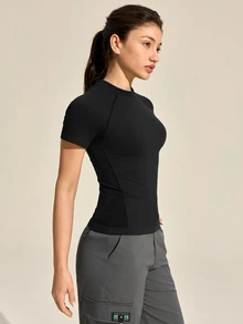 Exploreva Exploreva Solid Color Short Sleeve Fitted Athletic Outdoor T-Shirt - Black - View 7