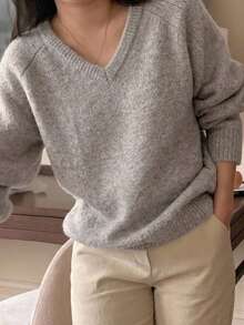 Dazy Plus Atasan Sweater Lengan Panjang Kasual Longgar Leher V Warna Polos untuk Musim Gugur/Dingin - Aprikot - View 4