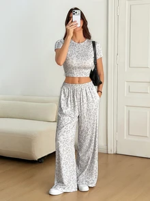 SHEIN Tall Setelan Dua Potong Bergaya dan Kasual untuk Wanita Tinggi: Kaos dan Celana Motif Leopard. - MultiWarna - View 3