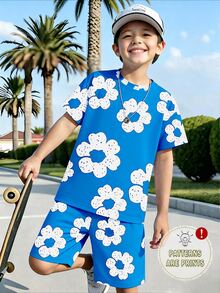 SHEIN Coolqubz Conjunto de camiseta básica de manga corta y pantalones cortos con estampado de flores blancas grandes sobre base azul, de estilo minimalista y personalidad creativa, para niños, para uso casual en primavera y verano, cómodo para el uso diario - Multicolor - Ver 3