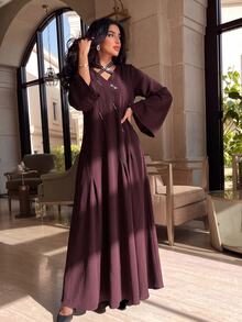 Yasmyna Gaun Abaya Wanita Berhiaskan Berlian Imitasi, Leher V, Lengan Mengembang, Longgar, Polos, Muslimah, Gaun Panjang Musim Gugur untuk Pernikahan dan Perjamuan - Red Violet - View 6