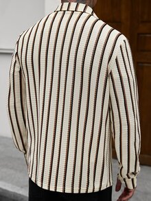 Manfinity CasualCool 男士米色夏季休閒度假條紋華夫格襯衫，經典鈕扣式長袖紋理領襯衫，復古戶外上衣 - 彩色 - 查看 2