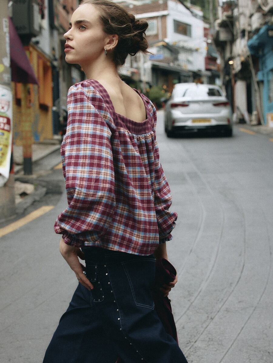 Nöista Kemeja kotak-kotak longgar, sempurna untuk gaya retro dan awet muda. Gaya Prancis yang imut, kasual, lengan berkerut, serbaguna. Cocok untuk musim gugur/musim dingin. - Red Violet - View 1